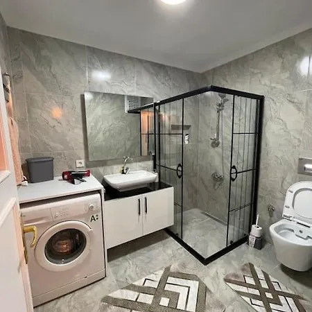 דירה Merkezi Cift Terasli Ev איסטמבול