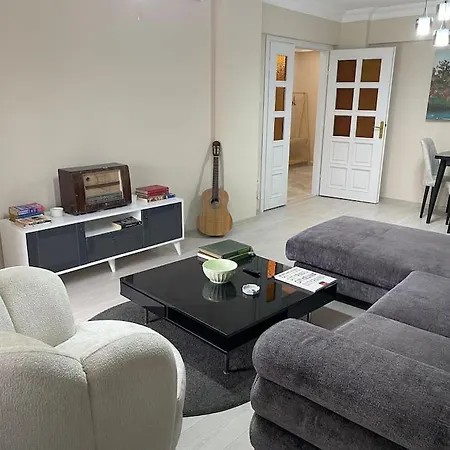 Appartement Merkezi Cift Terasli Ev *
